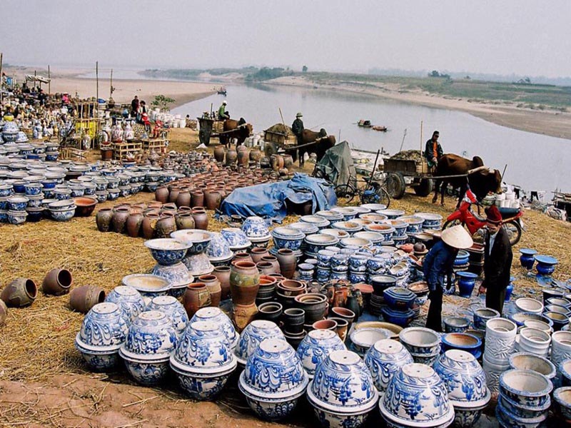 Bat Trang Pottery Village hanoi